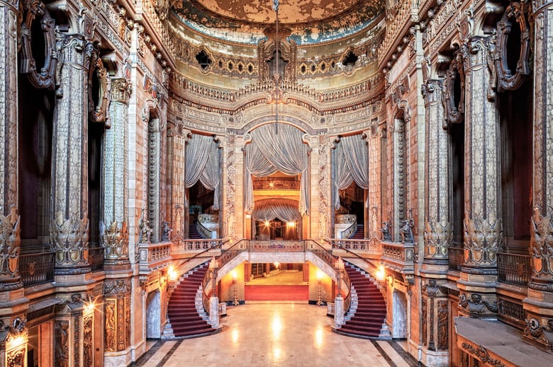 Uptown Theatre